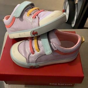 See kai run purple shimmer jersey sneakers